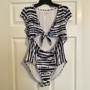 ATHLETA Tie Front Adjustable One Piece Swimsuit Size Large